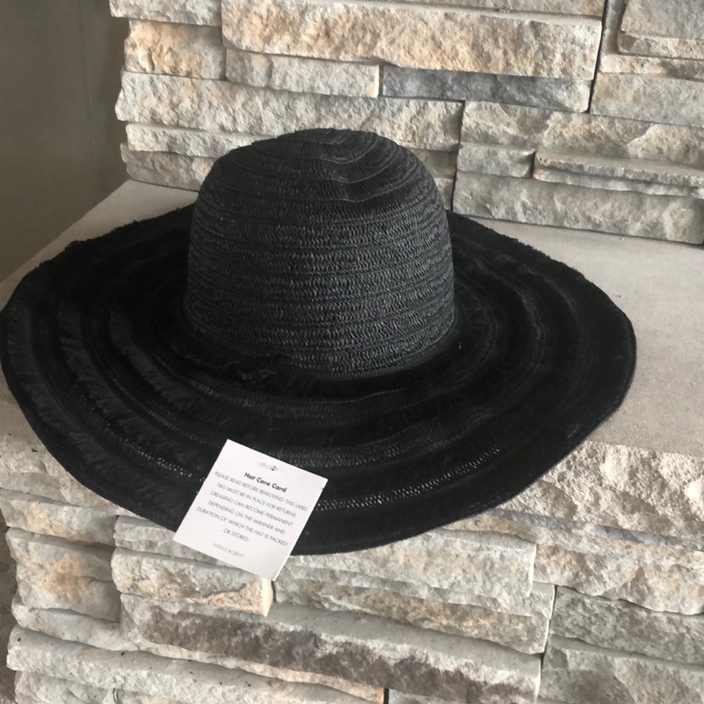 Stella & Dot Marina Hat